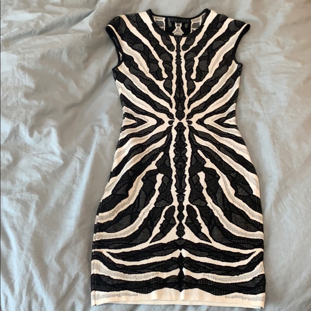 Black and white RVN dress